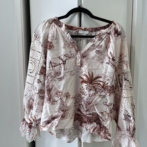 Elegant Women's Top with Nature Print